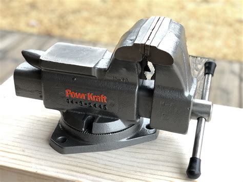 See photos for condition. . Powrkraft bench vise